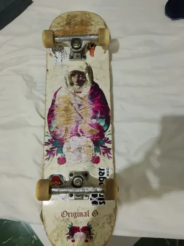 Skate todo montado peça por peça