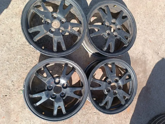 Rodas Toyota aro 15 