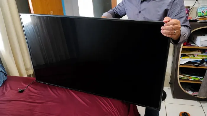Tv Lg 50 polegadas com a tela com defeito