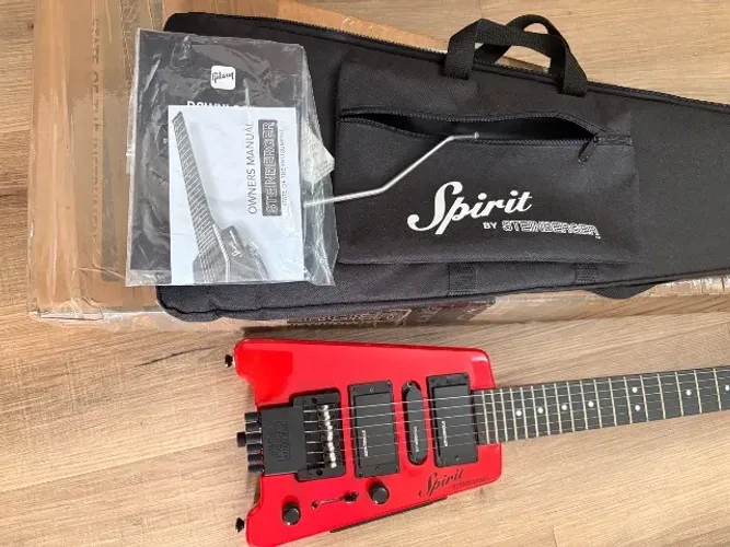 Guitarra Steinberger spirit GT PRO vermelha novinha com acessorios
