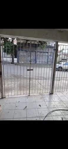 Portões de garagens 4 folhas e um social