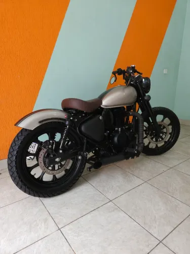 Royal enfield classic 2024/ Customizada - Única no Brasil, Impecável. 