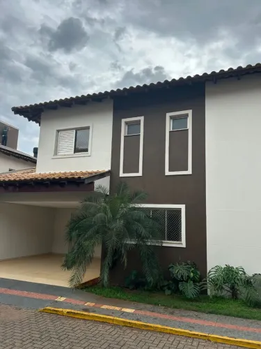 Sobrado em Condomínio Fechado