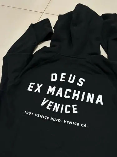 Moletom Deus ex machina