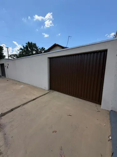 Casa 3 Quartos sozinha no lote