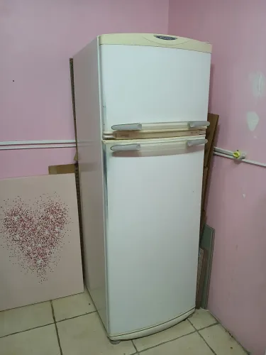 Geladeira Brastemp Duplex 360l funcionando muito bem