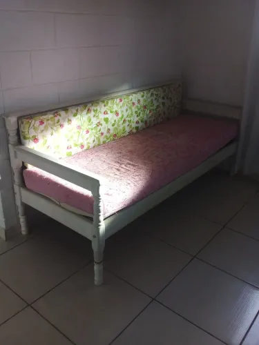 Sofá madeira sem estofado
