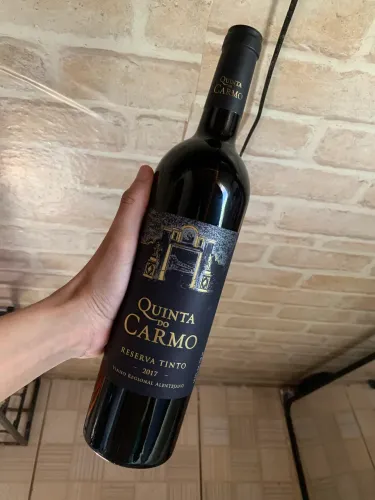 Vende-se vinho português ?(preço abaixo  do preço original,preço original:$550,00