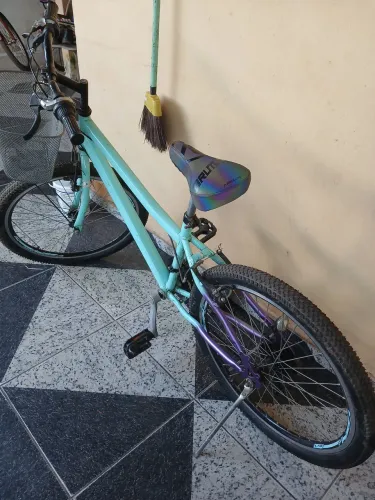 Bike aro 24 no grau com pouca rodagem. 