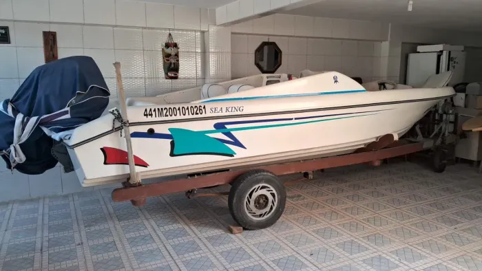 Lancha em ótimo estado 4.98 m c motor novo 60hp 