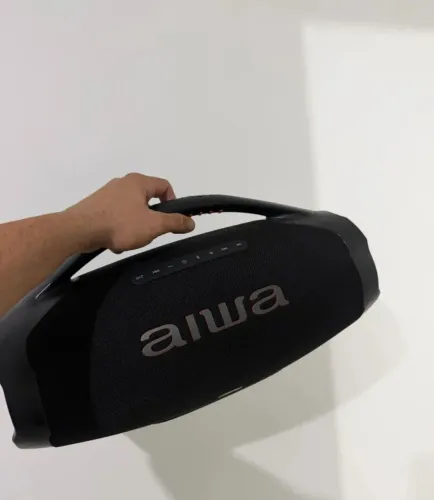 Caixa aiwa boombox 