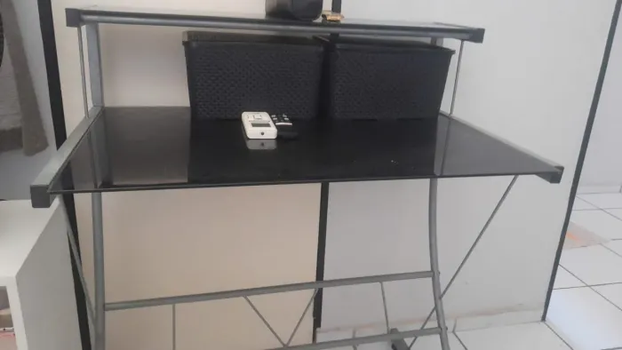 Vendendo uma escrivaninha