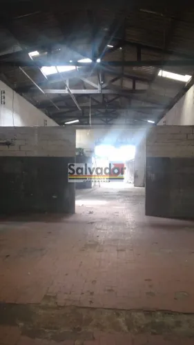 Salão Comercial na Rua Cipriano Barata