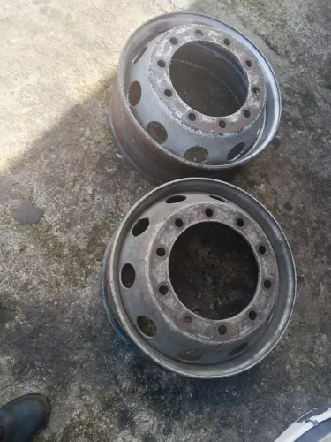Rodas sem câmara 275