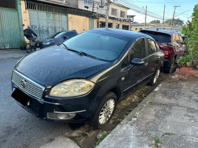 Fiat Linea Absolute 1.9/1.8 Flex Dualogic 4P 2010
