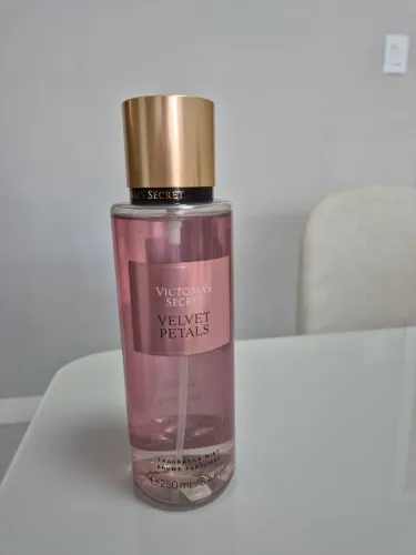 Body Splash Victoria's Secret Velvet Petals 250ml