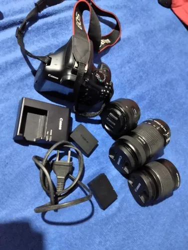 Câmera EOS T5 (kit completo)