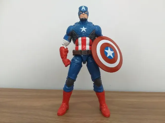 Boneco Capitão América Marvel Legends