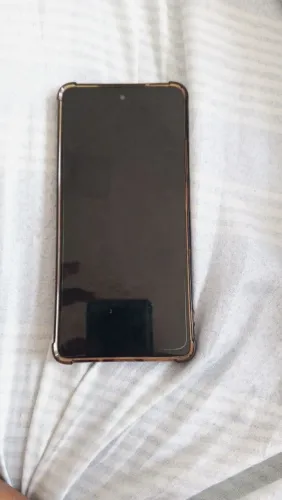 Vende-se Moto G75 com a placa mãe queimada