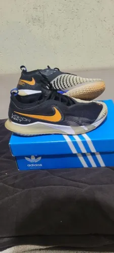 Tênis semi novo impecável
