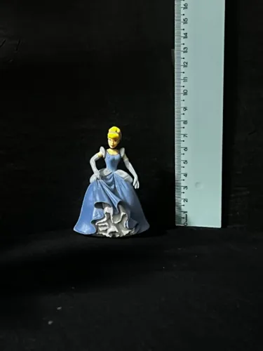 Boneca Cinderela miniatura da Disney