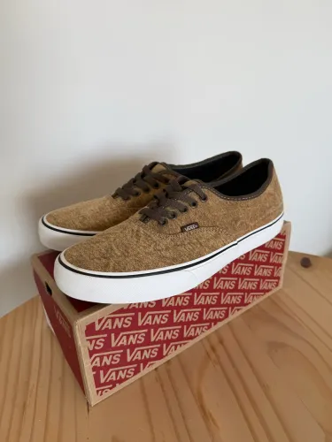 Tênis Vans authentic marrom