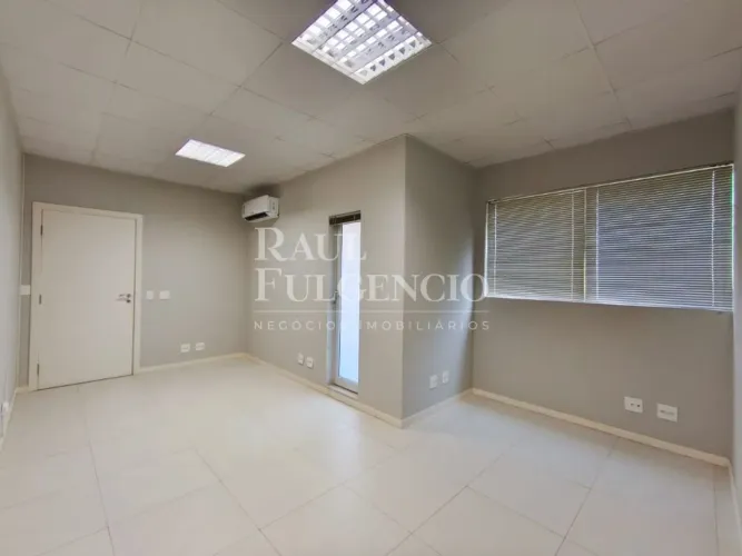 Sala para locação na Gleba Palhano com 97,40m²