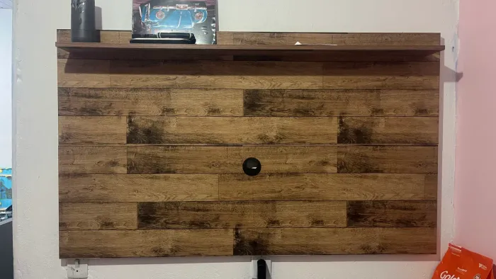Vende-se Painel de TV rústico até 43 polegadas 