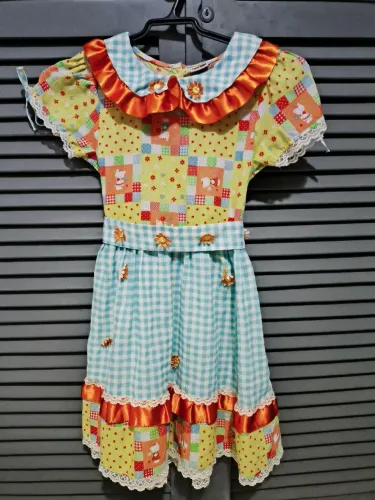 Vestido caipirinha tamanho 10 novinho 