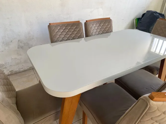 Mesa 6 cadeiras