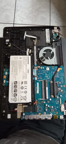 Placa Mãe Notebook Samsung Essentials E34 Np300e5l Core I3 Funcionando