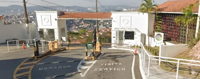 Casa no Condomínio Nova Barueri: 126m², Reformada, Lazer Completo e Pronta para Morar