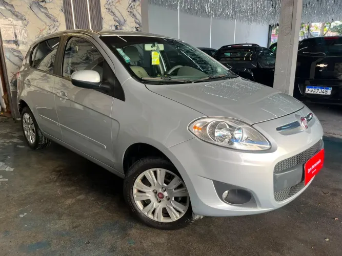 Fiat Palio Essence 1.6 Flex 16V 5P 2013