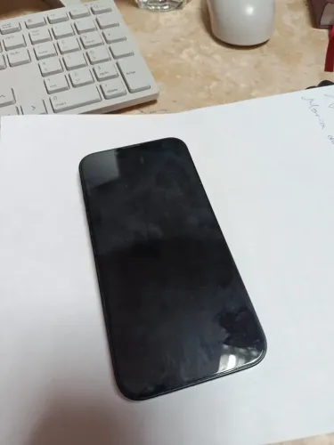 IPhone 14 seminovo - menos de um ano de uso