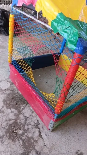 Casinha de bolinhas com bolinhas 