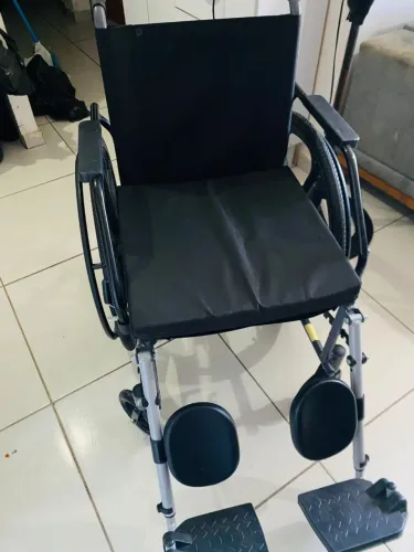 Cadeira de rodas Prolife Prática com Elevação, código 1010310