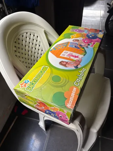 Vendo uma casinha de brinquedo