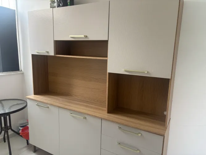 Vendo Armário Cozinha Ferrara - 6 portas e 2 gaveta