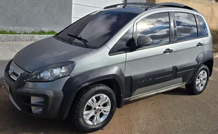 Fiat Idea Adv./ Adv.lock.dualogic 1.8 Flex 5P 2012