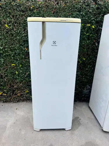 Geladeira Electrolux Frost Free (entrego)