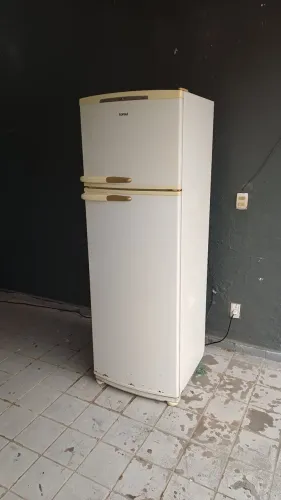 Geladeira Frost free Consul 370L