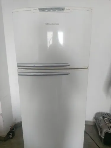 Geladeira eletrolux 