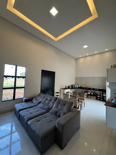 Excelente casa em condomínio fechado | 3 Suítes | 26 de Setembro
