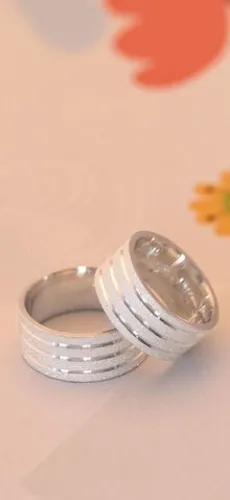 Par alianças 6mm, diamantada- Prata 990