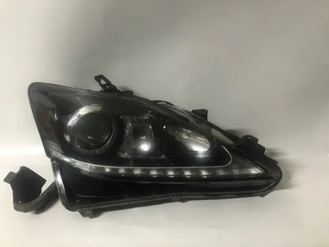 Farol Toyota Lexus IS300 /IS250