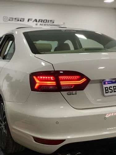 Lanterna Jetta modelo Audi 