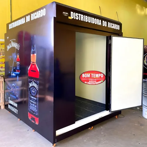 Câmara fria para estoque de bebidas 