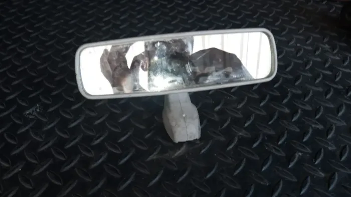 Retrovisor interno Nissan March