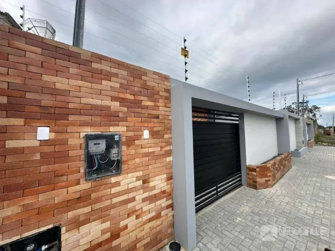 Casa com 3 dormitórios à venda, 92 m² por R$ 385.000,00 - Monte Castelo - Campina Grande/P