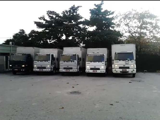 Agrega-se 3/4 e Kia bongo 